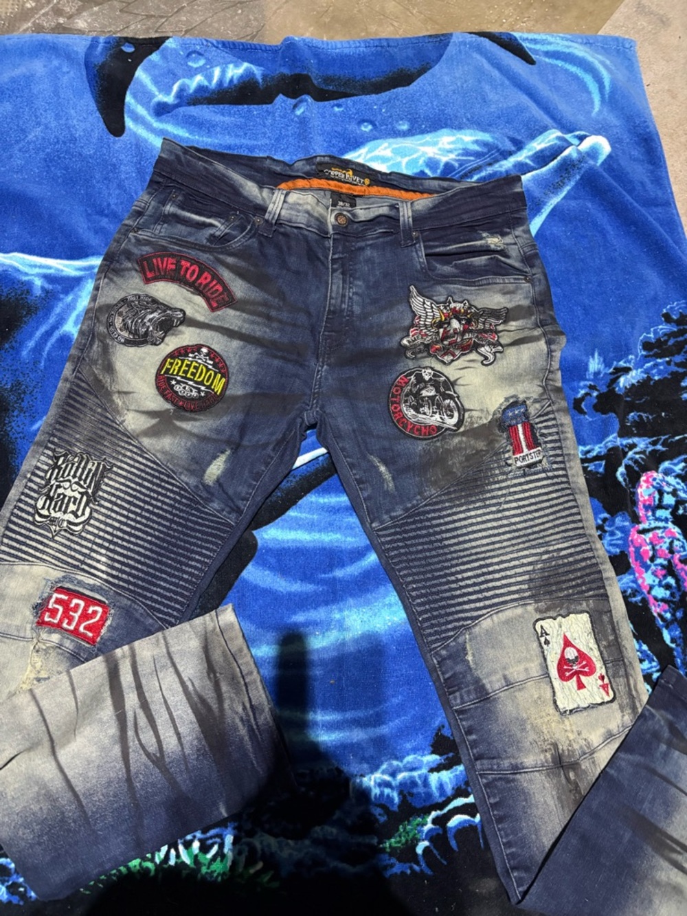 Distressed Patch Detail Moto Jeans - Gray with Red Accents